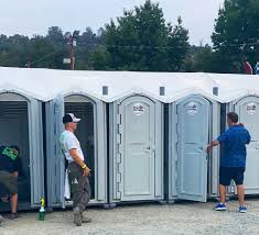 Best Portable Restroom Servicing (Cleaning and Restocking)  in Salem Lakes, WI